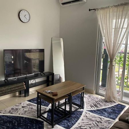 Alanis D'Semporna Homestay سيبانغ المظهر الخارجي الصورة